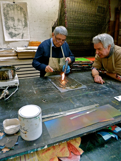 LIONEL et Nicolas DU MESNIL DU  BUISSON dans l'atelier PASNIC à Paris